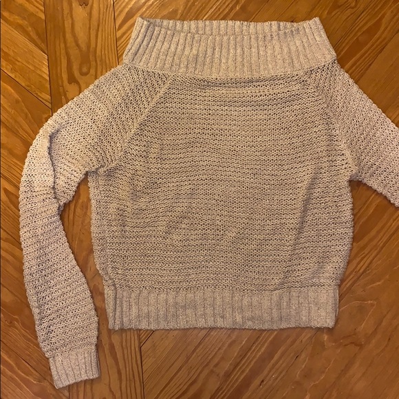 Kimchi Blue - Kelli Off-The-Shoulder Sweater - Picture 2 of 3